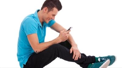 قضاء أكثر من 17 دقيقة على الهاتف يصيب بالأورام | دراسة