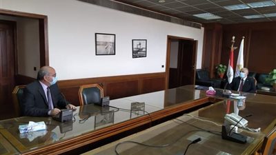 وزير الري يعقد اجتماعًا لترشيد استخدامات المياه وتحقيق التنمية المستدامة 