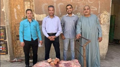 ضبط لحوم مصابة بالحمى قبل بيعها للمواطنين في سوهاج | صور