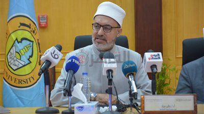 الأزهر: لقاء مكافحة الهجرة غير الشرعية جاء تزامنًا مع اختلاط المفاهيم دون الرجوع لخلفية دينية