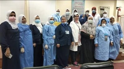 انطلاق حملة تطعيم الأطقم الطبية ومعاونيهم والعاملين بمستشفى الأورام الجامعي بأسيوط