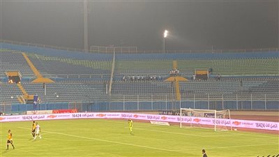 جماهير الزمالك تقتحم التالتة يمين بـ الدفاع الجوي في مباراة الإنتاج | صور