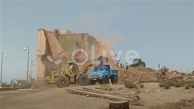 استمرار هدم قصر أندراوس بالأقصر.. ومواطنون: يمكن ترميمه وأهميته تاريخية 