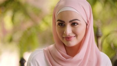 بعد فيلم بنات ثانوي.. هنادي مهنا تعود للحجاب في حكاية كدبة كبيرة