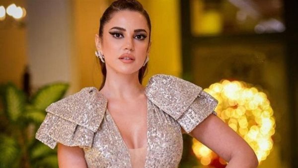 الفنانة درة