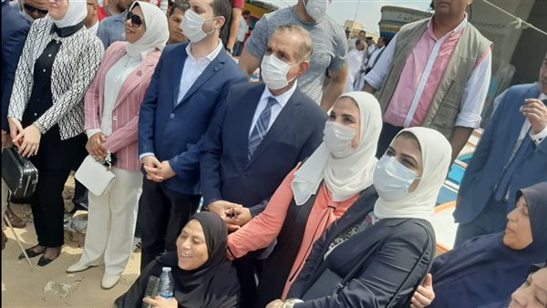 وزيرة التضامن ومحافظ