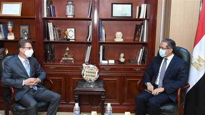 وزير السياحة يلتقي سفير ألمانيا بالقاهرة لبحث التعاون المشترك بين البلدين