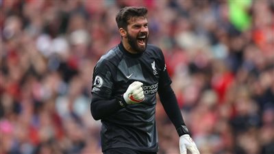 احتمالية غيابه لفترة طويلة.. تعرف على التطورات الأخيرة لإصابة أليسون بيكر 