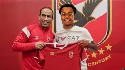 الأهلي يتعاقد مع اللاعب بيرسي تاو بصفقة تبلغ 1.8 مليون يورو