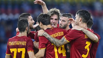 روما يتأهل إلى دور المجموعات في دوري المؤتمر الأوروبي