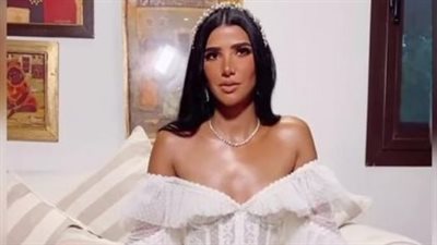 ريم سامي ترقص مع شقيقها في حفل خطبتها على أغنية خطوة | فيديو