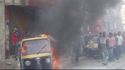 بسبب خلافات أسرية.. القبض على سائق أشعل النار في “توك توك” ابنة زوجته بسوهاج