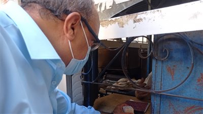 وكيل تموين الإسكندرية يشن حملة مفاجئة على المخابز البلدية │ صور