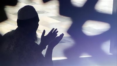 لتفريج الكروب وإزالة الهموم.. تعرف على أفضل أدعية للمسلم 