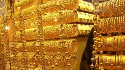  أسعار الذهب تقفز فوق 1800 دولار.. هل تتجاوز 1900؟ 