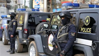 محترف تزوير.. القبض على مدرس بحوزته تأشيرات سفر مزورة بسوهاج