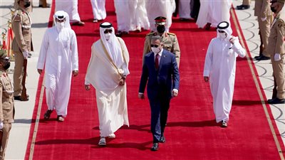 أمير قطر يصل إلى بغداد للمشاركة في مؤتمر التعاون والشراكة