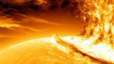 عالِم يحذر من عاصفة شمسية تتسبب في انقطاع الإنترنت لمدة أسابيع 