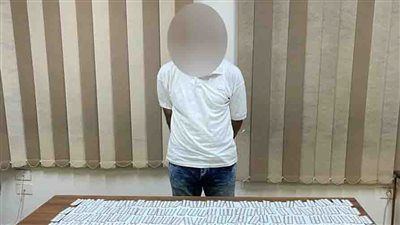 الداخلية تحاصر مروجي المخدرات بمحيط الأندية ومراكز الشباب وتضبط 13 كيلو حشيش | صور