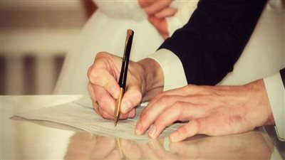 اتربينا على المحبة وليس المال.. أب يُكمل مسيرة حماه ويزوج ابنته دون قائمة منقولات