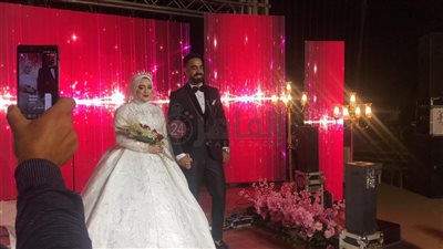 احتفال عروس قائمة من يؤتمن على العرض.. والداها: فرحتنا لا توصف|صور