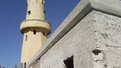 المسجد العمري بأدفو طراز فريد وأحد أشهر المساجد الإسلامية بأسوان