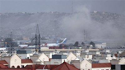 البنتاجون: نحقق في سقوط مدنيين خلال ردنا على مهاجمي مطار كابول