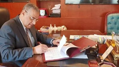 محافظ سوهاج: حظر دخول المنشآت والهيئات الحكومية دون كمامات