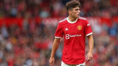 نادي ليدز يقترب من إتمام صفقة لاعب مانشستر يونايتد