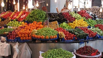 الطماطم بـ 7 جنيهات.. استقرار أسعار الخضار والفاكهة اليوم الاثنين