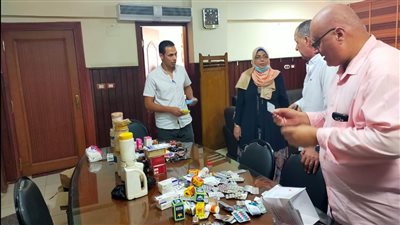 غلق 6 معامل تحاليل وعيادة طبية دون ترخيص بالبحيرة