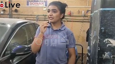 رغم مشقة المهنة.. 3 فتيات ينجحن في العمل بمغسلة للسيارات بمدينة بدر