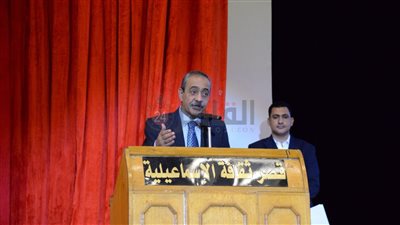 محافظ الإسماعيلية: الترع شهدت عقودًا من الإهمال ومشروع السيسي ينقذها