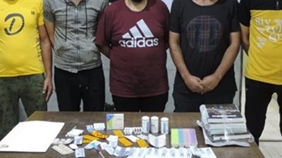  انتحلوا صفة ضباط شرطة.. المشدد 15 عامًا لمتهم و5 سنوات لـ 5 آخرين لسرقة صاحب معرض مفروشات