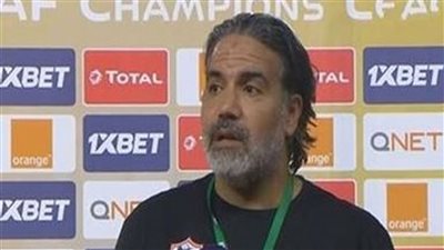 طرد مدحت عبد الهادي بعد اعتدائه على حامل الكرات.. وشيكابالا يعتذر له