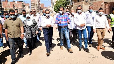 محافظ الغربية يتفقد عددا من المشروعات بطنطا والمحلة