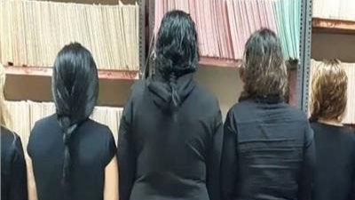 ضبط شبكتين للأعمال المنافية للآداب داخل مركبين نيليين بالجيزة والزمالك