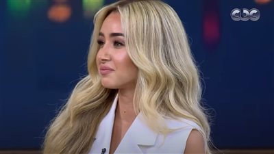 هنا الزاهد عن مشهدها مع أحمد فهمي في حلوة الدنيا سكر: هو من طلب ذلك وأسعدني كثيرًا