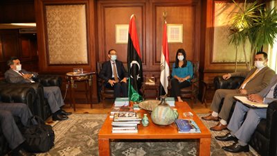 وزير الاقتصاد الليبي: نسعى للاستفادة من مصر في إعادة إعمار البلاد 