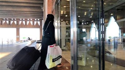 تأجيل دعوى إلغاء قرار منع النساء دون الـ40 من الإقامة في الفنادق لـ 19 سبتمبر