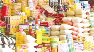 الحكومة تنفي طرح البضائع المضبوطة في مخالفات تموينية للبيع للجمهور