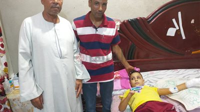 مُسجل خطر يخطف طفلًا في الغربية ويسرق التوكتوك الخاص به.. وأسرة الضحية: ابني أصبح عاجزًا | صور وفيديو 