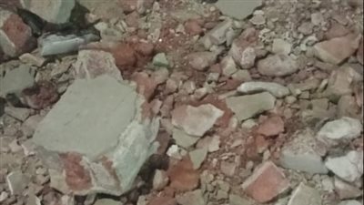انهيار شرفة عقار بسيدة أثناء قيامها بنشر الغسيل في البحيرة | صور