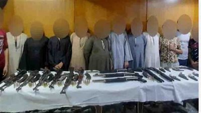 القبض على 10 متهمين بحوزتهم بنادق آلية بأسيوط