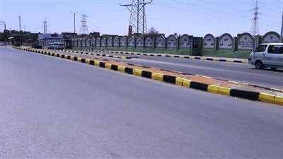 محافظ أسوان يوجه بزيادة الإنارة بحي الصداقة وتجميل ودهان طريق السادات