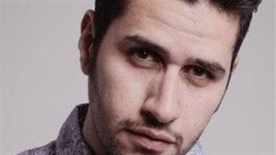 علي الطيب يكشف اسم شخصيته في حكاية «بالورقة والقلم»