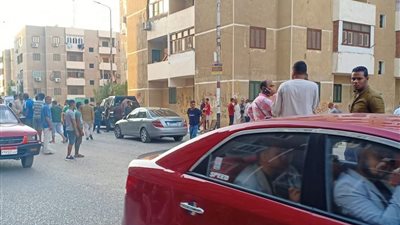 الأمن يفرض كردونًا أمنيًا بمنطقة المساكن بقنا بعد مقتل شاب على يد مجهولين | صور