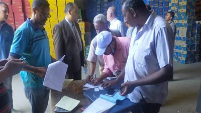 محافظ أسيوط: تحرير محاضر تموينية وضبط سلع غير مطابقة للمواصفات