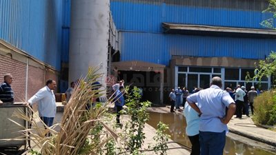 نشوب حريق بقسم الدرفلة بمصنع ألومنيوم نجع حمادي في قنا | صور وفيديو