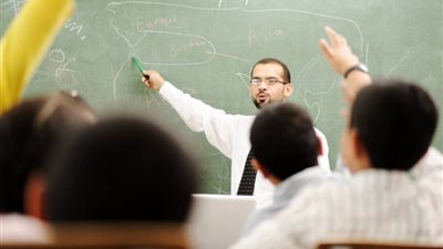  تعرف على قواعد نقل أو ندب المعلمين والإداريين